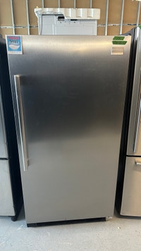 3739- Réfrigérateur Frigidaire Professionnelle ACIER INOXYDABLE City of Montréal Greater Montréal Preview