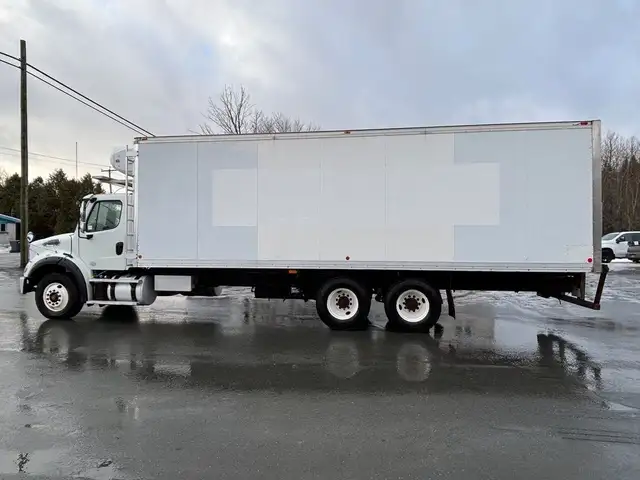 2014 Freightliner M2 112 in Heavy Trucks in St-Georges-de-Beauce - Image 8