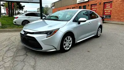 Air Conditioning, Leather Seat Covering, Adjustable Steering Wheel, Keyless Go, Remote Start, Revers...
