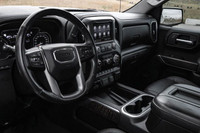 ENGINE 6.2L ECOTEC3 V8 (420 hp [313 kW] @ 5600 rpm 460 lb-ft of torque [624 Nm] @ 4100 rpm); featuri... (image 9)
