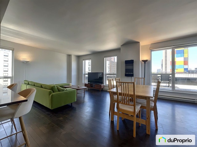$725,000 - Condominium in Ville-Marie (downtown, old Mtl) — photo 2