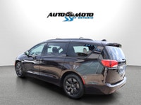 SAFETY INCLUDED ACCIDENT FREE SERVICE RECORDS 7 PASSENGERS Very Clean Chrysler Pacifica S Hybrid Wit... (image 3)