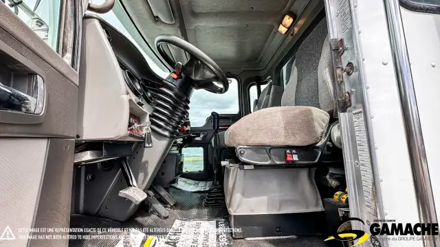 2010 KENWORTH T370 6 WHEEL DUMP TRUCK in Heavy Trucks in La Ronge - Image 17