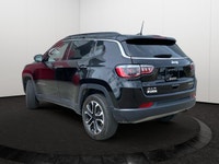 This Jeep Compass has a dependable Regular Unleaded I-4 2.4 L/144 engine powering this Automatic tra... (image 3)