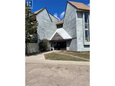 Beautiful first floor corner unit living, 2 bedroooms, 1 bath, new flooring and kitchen. Right acros...