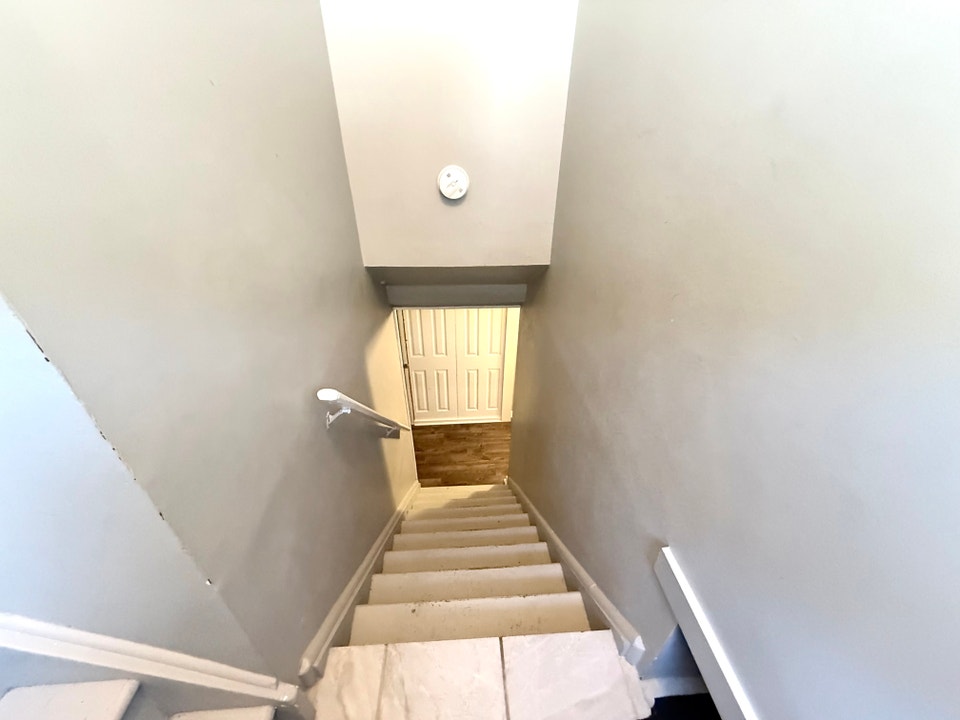 Lower Unit - 19 Patricia St Thorold ON 2