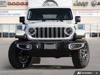 This Jeep Wrangler has a dependable Regular Unleaded V-6 3.6 L/220 engine powering this Automatic tr... (image 1)