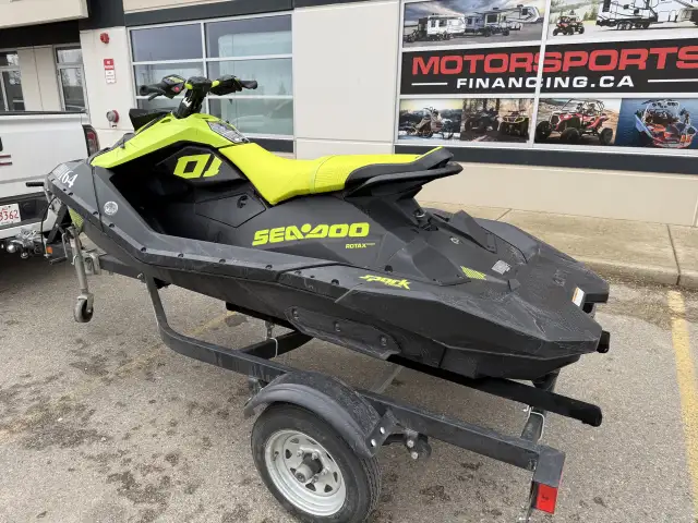 2023 SEADOO SPARK TRIXX 3UP (FINANCING AVAILABLE) in Personal Watercraft in Strathcona County - Image 5