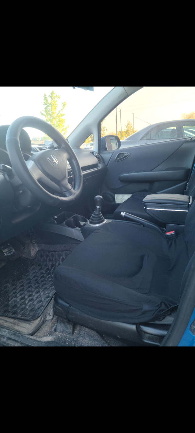 2007 Honda Fit.   Manual in Cars & Trucks in Markham / York Region - Image 3