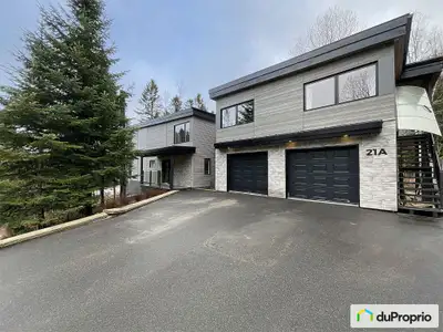 Multiplex intergénération plus loft au-dessus du garage double (24 x 26) avec chacun leur terrasse p...