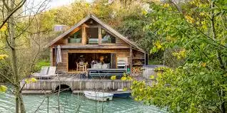 A Off Grid Community64871935953027122