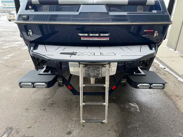 2020 Axis T23 in Powerboats & Motorboats in Saskatoon - Image 7