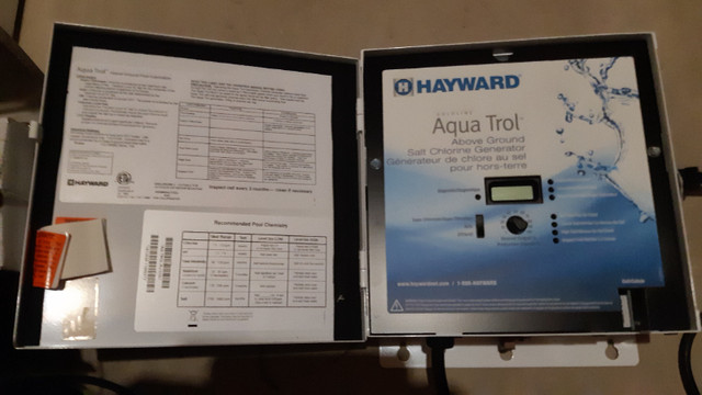 Pool equipement (pump, filtre, ladder, salt pannel + cell) in Hot Tubs & Pools in Gatineau - Image 2
