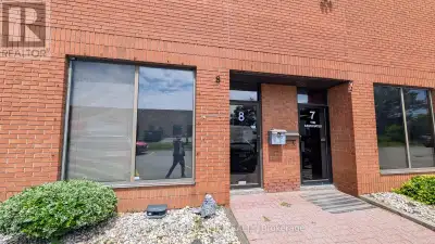 Prime Scarborough Industrial Location Right Off Morningside Ave & Quick 401 Access! Clean, Well-Main...