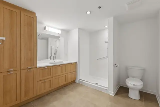 Appartement 2 chambres - 2-Bedroom Apartment in Long Term Rentals in Gatineau - Image 12