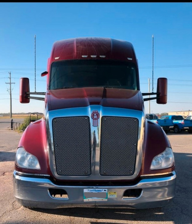 PRICE REDUCED; 2016 KW T680 in Heavy Trucks in Brandon - Image 2