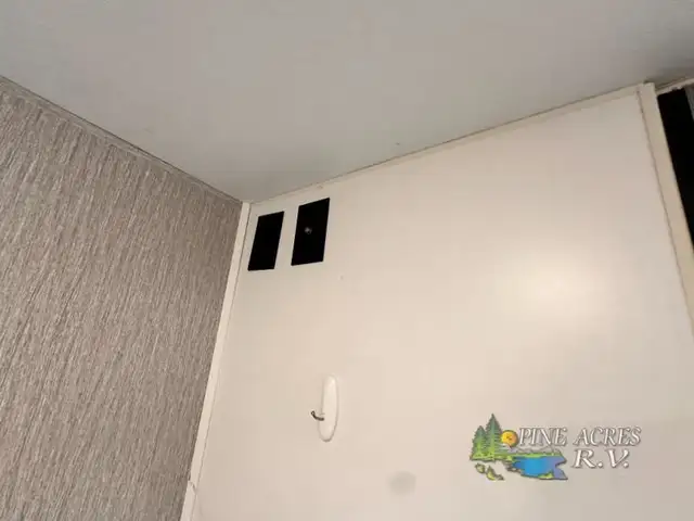 2022 Coachmen RV Pursuit 29XPS Front Bunk 11 Miles in RVs & Motorhomes in Moncton - Image 48