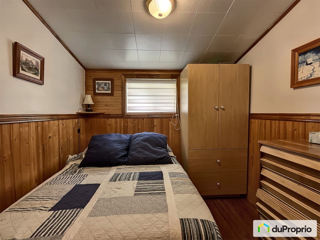 $299,000 - Cottage for sale in Chambord — photo 2