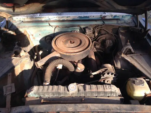 2013 Chevrolet dually duramax truck box in Auto Body Parts in Edmonton - Image 6