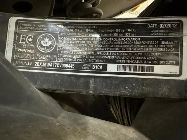 2012 Can-Am Spyder RS-S (SE5) in Sport Touring in West Island - Image 8