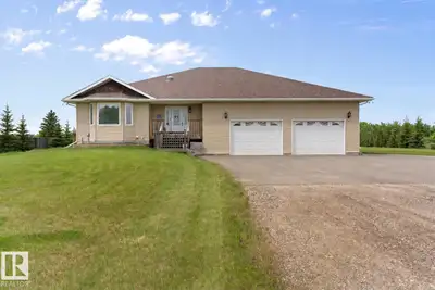 Beautiful 2000+ square foot bungalow on 1.78 acres just minutes from the core of Cold Lake. Sprawlin...