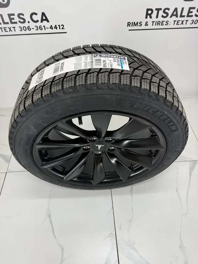 255/45/19 winter tires Rims 5x114.3 Tesla in Tires & Rims in Saskatoon - Image 5