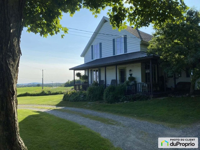 $400,000 - Acreage / Hobby Farm / Ranch for sale in Tingwick — photo 2
