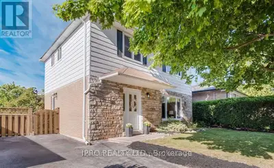 Charming Newly Built 2-Bedroom Basement Apartment for Lease in Huron Heights! Welcome to this bright...