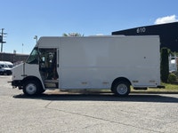 2019 Freightliner MT 55 Step Van Thermo King Refrigeration System Backup Camera Aluminum Shelving AC... (image 5)
