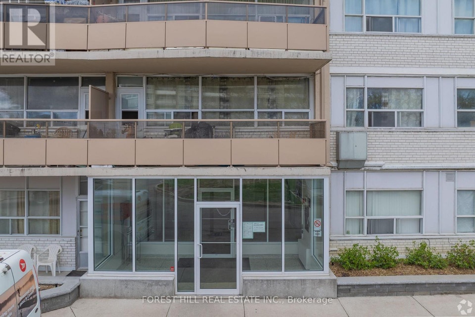 210 - 1130 WILSON AVENUE Toronto (Downsview-Roding-CFB), Ontario 2