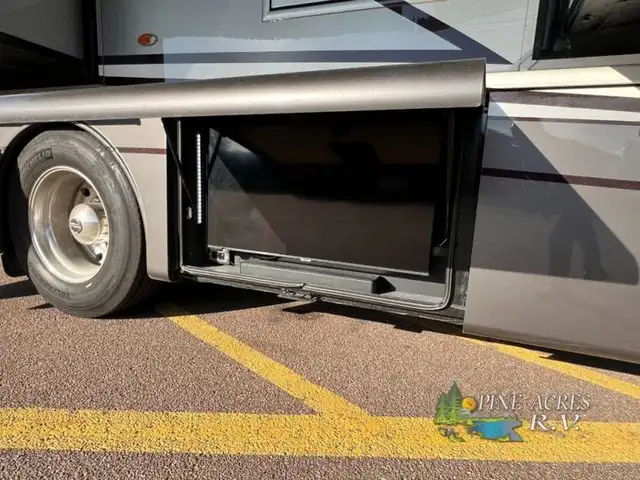 2024 Newmar New Aire 3549 Luxury Diesel Pusher in RVs & Motorhomes in Moncton - Image 7