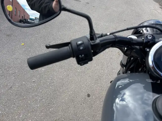 2022 Yamaha Bolt ~ YAMAHA BOLT ~ R-SPEC ~ LOW KMS ~ COOL BIKE ~ in Street, Cruisers & Choppers in City of Toronto - Image 24