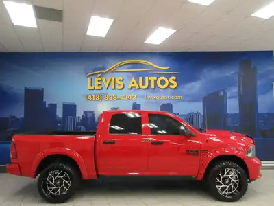 RAM 1500 2019 CLASSIC EXPRESS NIGHT ÉDITION V8 5.7 LITRES HEMI CREW-CAB BOITE 5.7 PIEDS 4X4 TOUT ÉQU...