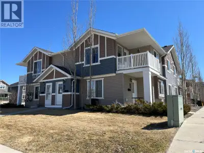 2 bdrm upper unit in Harbour Landing condo complex. Close to all amenities and public transit. Featu...