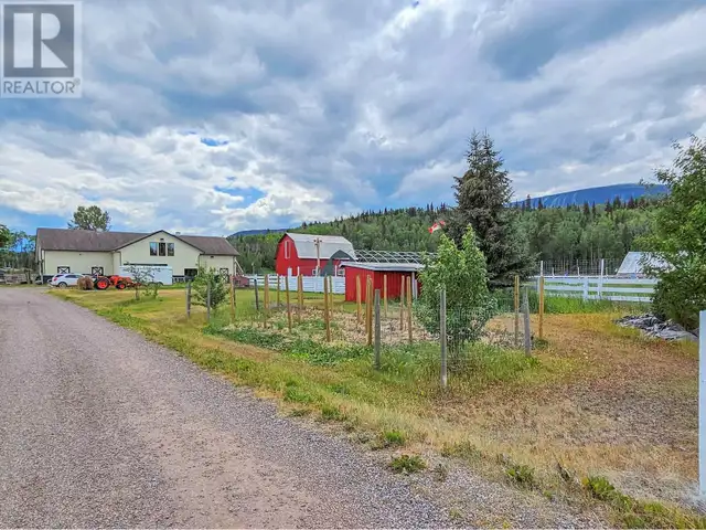 2805 DOHLER ROAD Smithers, British Columbia in Houses for Sale in Smithers - Image 3
