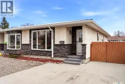 Welcome to this lovely and affordable 1/2 duplex bungalow, perfectly situated in the desirable Sherw...