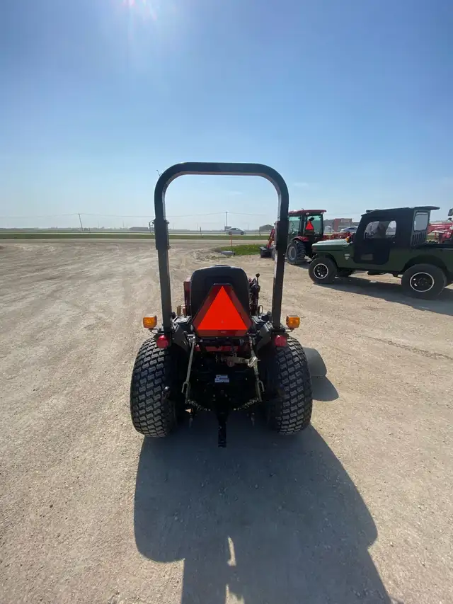 2017 Mahindra 22 HST in Farming Equipment in Winnipeg - Image 7