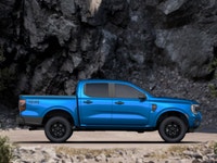 Navigation, Remote Start, Blind Spot Information, Lane Keep Assist, Pre-Collision Assist, Apple CarP... (image 4)