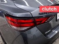 NO ACCIDENTS / CLEAN CARFAX / 1 OWNER / Dual Zone Front Climate Control, Bluetooth Music, Touchscree... (image 9)