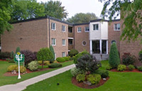 COLLINGWOOD: OAKVIEW COURT APTS -1 Bdrm - ALL INCLUSIVE!