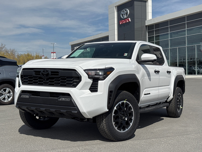 Sunroof, Cooled Seats, Appler CarPlay, Locking Rear Differential, Running Boards! We have vehicles c...
