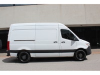 2019 MERCEDES SPRINTER 2500 -- 144 -- HIGH ROOF -- 3.0L V6 DIESEL ENGINE -- 3 SEATER!!! ONLY 179,000... (image 8)