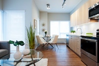 LUXURY 2 BEDROOM PLUS DEN SUITES IN DOWNTOWN VICTORIA! Come and view your new home today! Current In... (image 3)