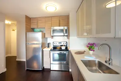 Renovated Jr. 1 Bdm. for Rent in Toronto's Danforth Village!, View more