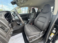 This vehicle is equipped with : 2.8L 4 cylinder engine in.Duramax turbo-dieselin. Tow Package - Hitc... (image 7)