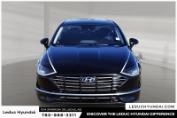 2021 Hyundai Sonata Preferred Experience the Hyundai Sonata Preferred with only 64205 km on the odom... (image 1)