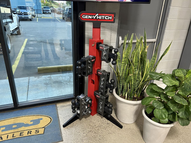 Small PVC Trailer Tongue Toolbox in Other Parts & Accessories in Oakville / Halton Region - Image 3