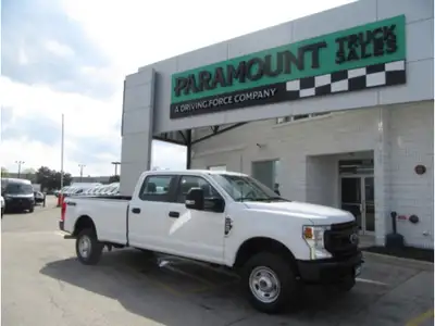 6.2 L V8 GAS ENGINE, AUTO TRANS, 4X4, A/C, POWER WINDOWS & LOCKS WITH KEYLESS ENTRY, POWER & HEATED...