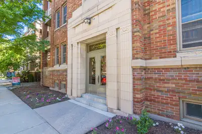 Apartment for Rent at 335 Metcalfe, Centretown