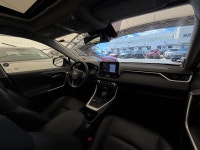 The 2020 Toyota RAV4 Limited represents the peak of the fifth-generation RAV4 lineup in Canada, focu... (image 8)